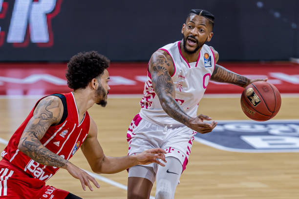 专家团队首 专家团队首