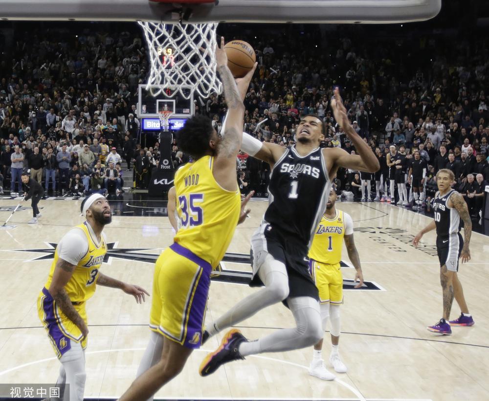 他不仅是进 他不仅是进